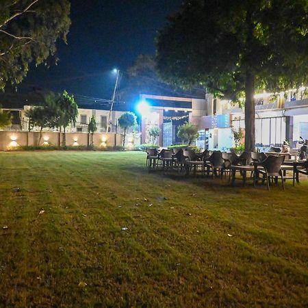 The Kedar Resort Mathura Extérieur photo