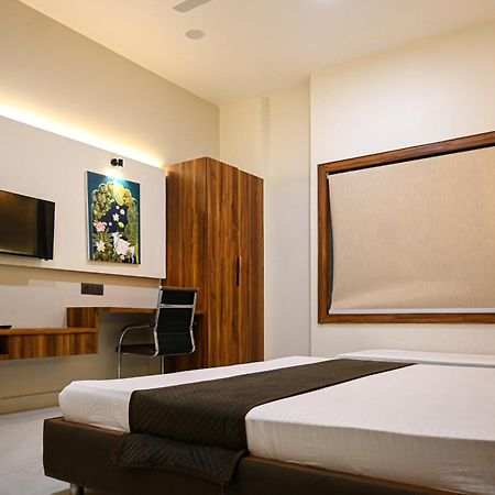 The Kedar Resort Mathura Extérieur photo
