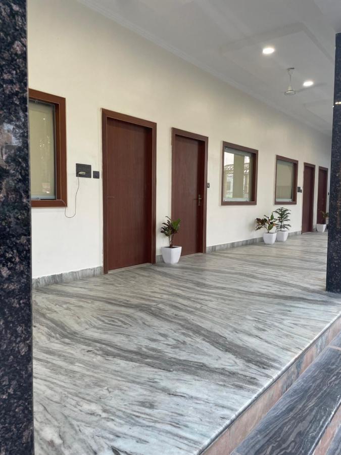 The Kedar Resort Mathura Extérieur photo