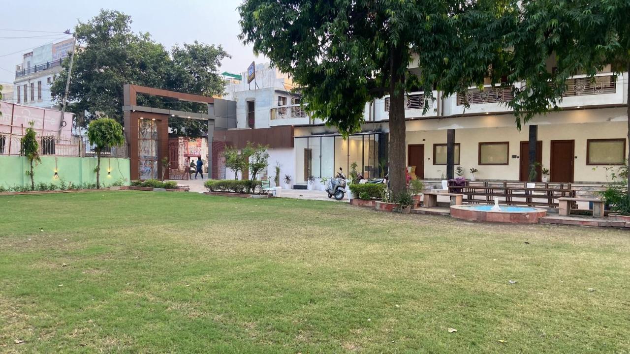 The Kedar Resort Mathura Extérieur photo