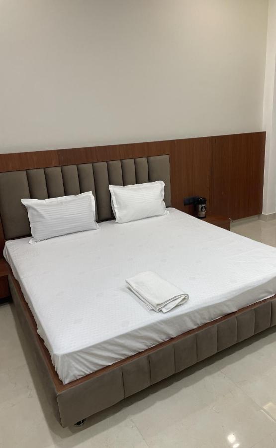 The Kedar Resort Mathura Extérieur photo