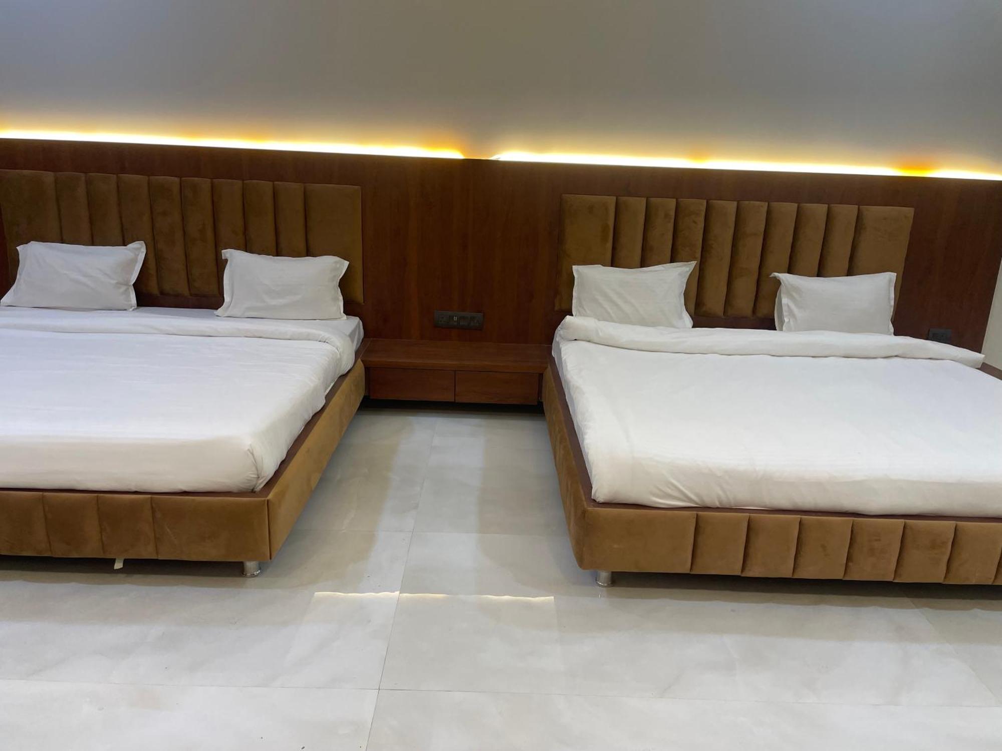 The Kedar Resort Mathura Extérieur photo